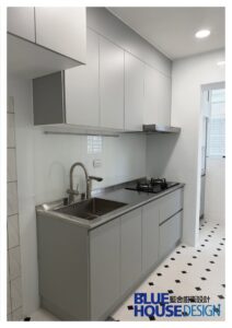 淺灰色廚具